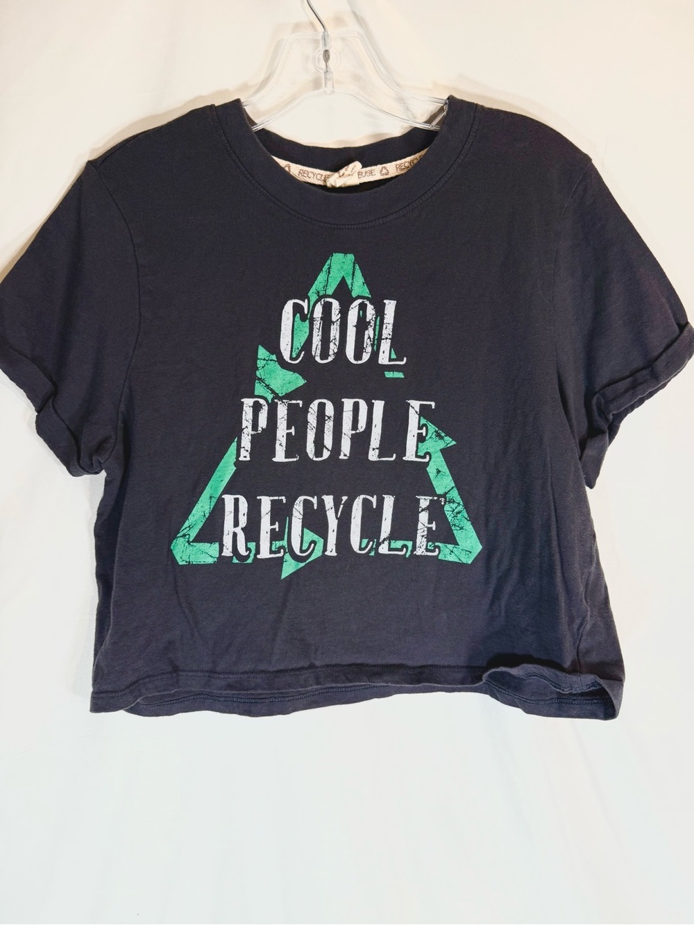 Recycled Threads “Cool People Recycle” Graphic Short Sleeve Cropped T-Shirt